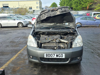 Toyota Corolla Verso 2  AR10 2007