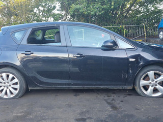 Opel Astra J 2010