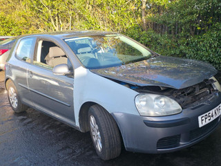 Volkswagen Golf 5 2004