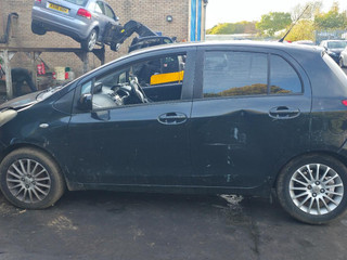 Toyota Yaris 2  XP90 рест. 2009