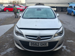 Opel Astra J рест. 2012