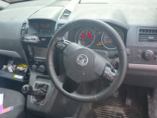 Opel Zafira 2  (B) рест. 2013