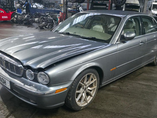 Jaguar XJ 3 X350 2003
