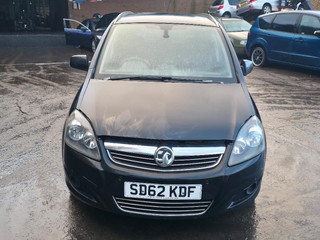 Opel Zafira 2  (B) рест. 2012