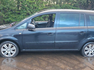 Opel Zafira 2  (B) рест. 2012