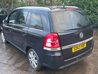 Opel Zafira 2  (B) рест. 2012