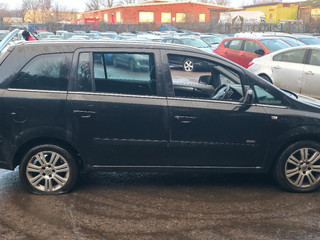 Opel Zafira 2  (B) рест. 2012