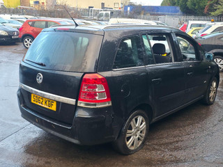 Opel Zafira 2  (B) рест. 2012