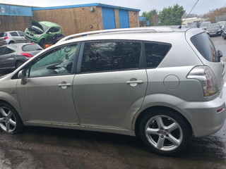 Toyota Corolla Verso 2  AR10 2005