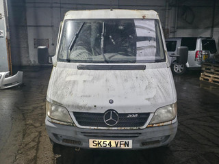 Mercedes-Benz Sprinter (W901-905) рест. W901 2004