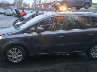 Opel Zafira 2  (B) рест. 2011