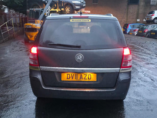Opel Zafira 2  (B) рест. 2011