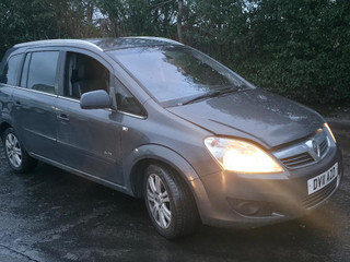 Opel Zafira 2  (B) рест. 2011