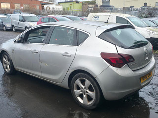Opel Astra J 2012