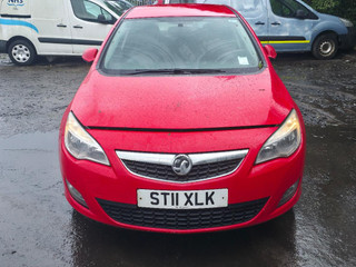 Opel Astra J 2011