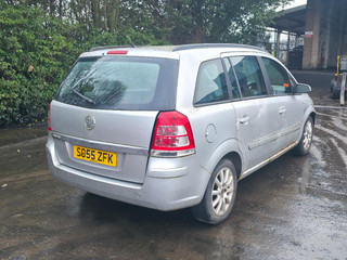 Opel Zafira 2  (B) 2005