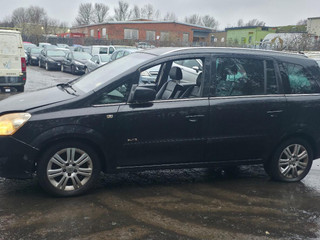 Opel Zafira 2  (B) рест. 2011
