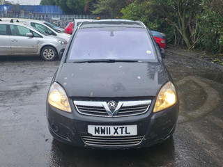 Opel Zafira 2  (B) рест. 2011