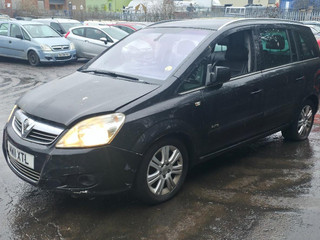 Opel Zafira 2  (B) рест. 2011