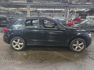Audi Q5 8R 2010