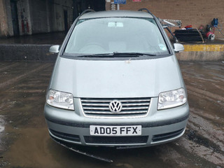 Volkswagen Sharan 2-й рест. 2004