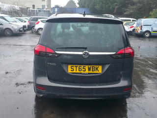 Opel Zafira 3  (C) 2015
