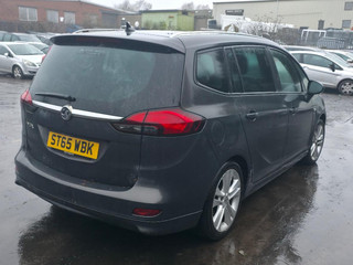 Opel Zafira 3  (C) 2015