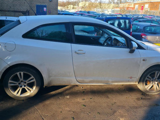 SEAT Ibiza 4 2011