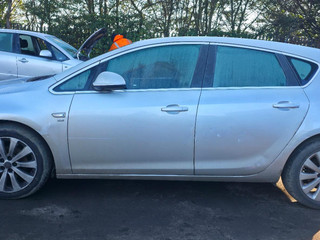 Opel Astra J 2010