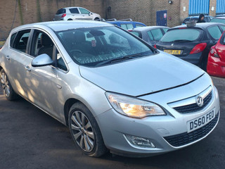 Opel Astra J 2010