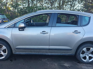 Peugeot 3008 2012