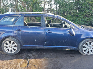 Toyota Avensis 2  (T250) рест. 2008