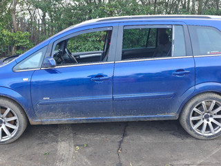 Opel Zafira 2  (B) 2006