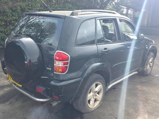 Toyota RAV4 2  (XA20) рест. 2005