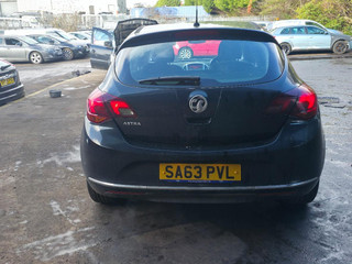 Opel Astra J рест. 2013