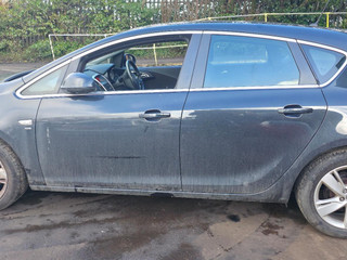 Opel Astra J рест. 2013