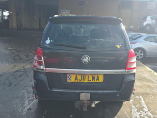 Opel Zafira 2  (B) рест. 2011