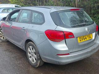 Opel Astra J рест. 2014