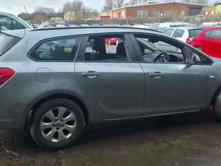 Opel Astra J рест. 2014
