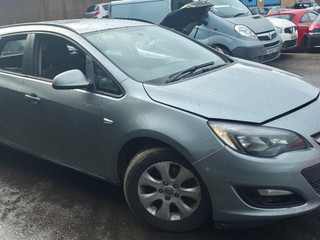 Opel Astra J рест. 2014