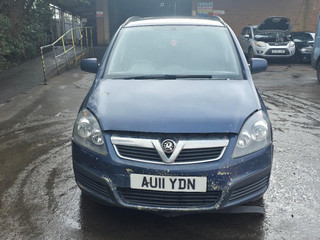 Opel Zafira 2  (B) рест. 2011