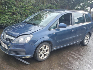 Opel Zafira 2  (B) рест. 2011