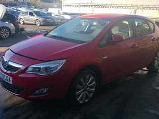 Opel Astra J 2010