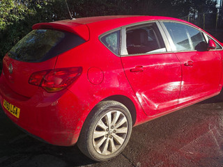Opel Astra J 2010