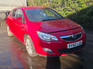 Opel Astra J 2010