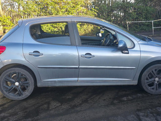 Peugeot 207 рест. 2011