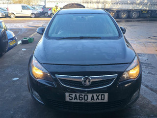 Opel Astra J 2010