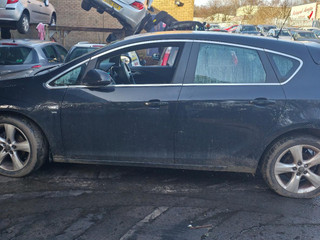 Opel Astra J 2010