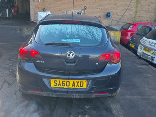 Opel Astra J 2010