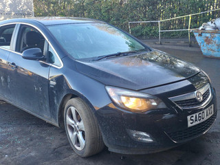 Opel Astra J 2010